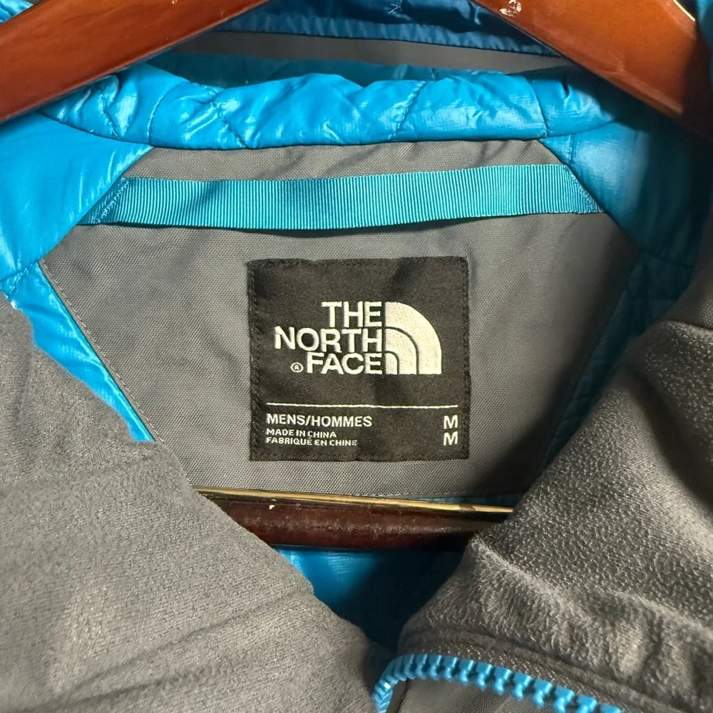 The North Face Men's Performance Jacket in Blue and Gray - Picture 2 of 13